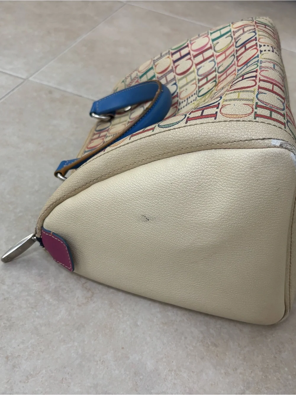 CH Carolina Herrera Andy 7 
